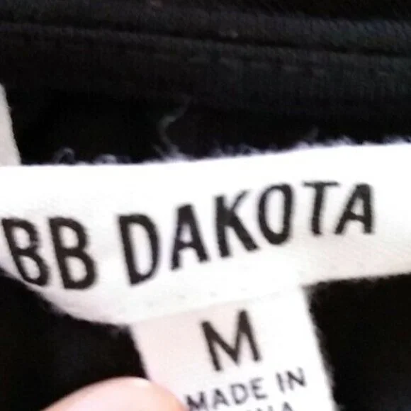 BB Dakota Womens Sz M Black Romper Jumpsuit One Piece Rayon 3/4 Sleeve Wide Leg - Picture 3 of 5